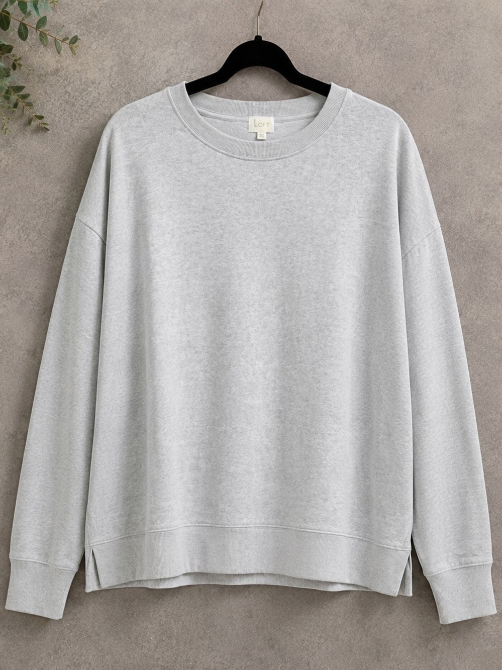 OFFLINE By Aerie Women's L Gray Oversized Graphic Crewneck Sweatshirt - Picture 2 of 8
